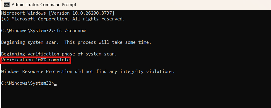 Screenshot of an Administrator Command Prompt window showing a completed SFC scan with verification 100% complete highlighted in a red box.